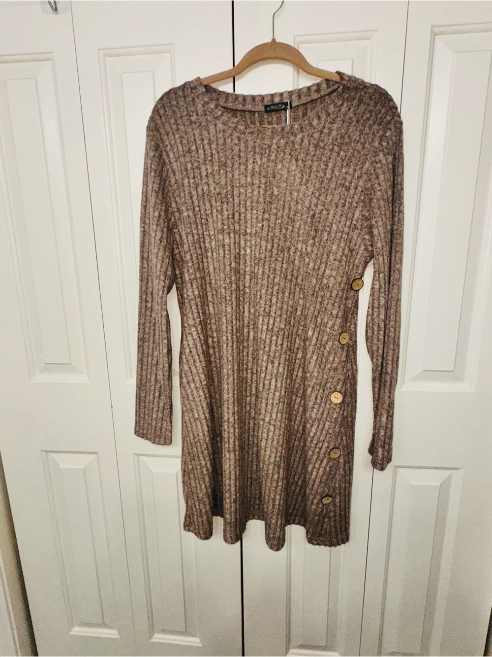 Ribbed Knit Long Sleeve Button-Accent Dress - Brown XL